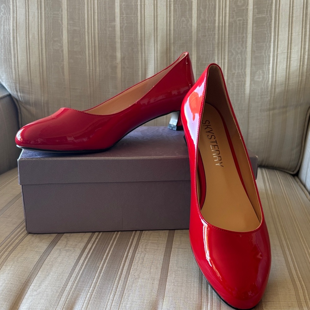 Red Women's Flats
